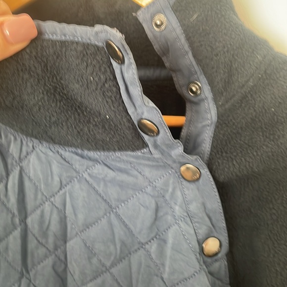 Abercrombie & Fitch Fleece - Picture 2 of 6